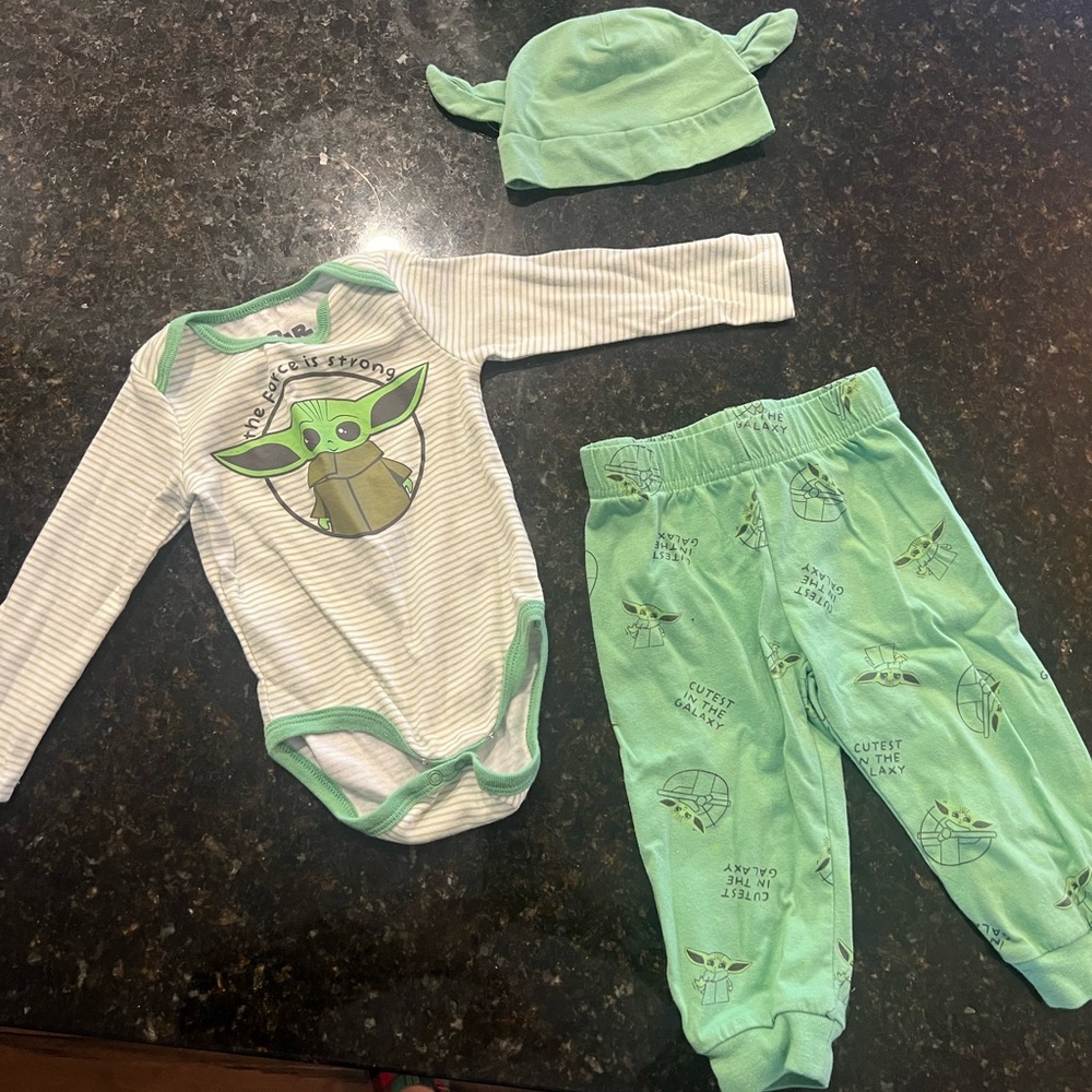 Star Wars baby yoda outfit